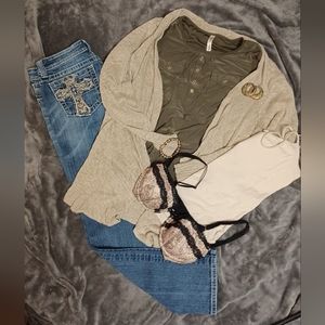 MissMe Cozy Sweater size large bundle